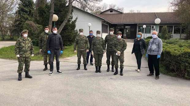 Руски војни лекари стигли у Ћуприју: Град одахнуо јер су стигли експерти (ФОТО) 